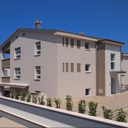 Daska Apartmani Njivice Exteriör bild