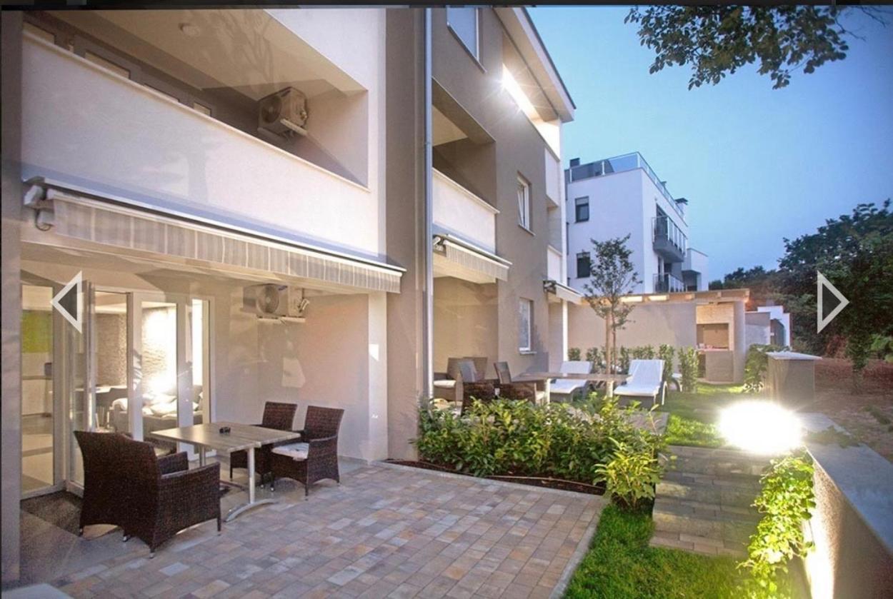 Daska Apartmani Njivice Exteriör bild