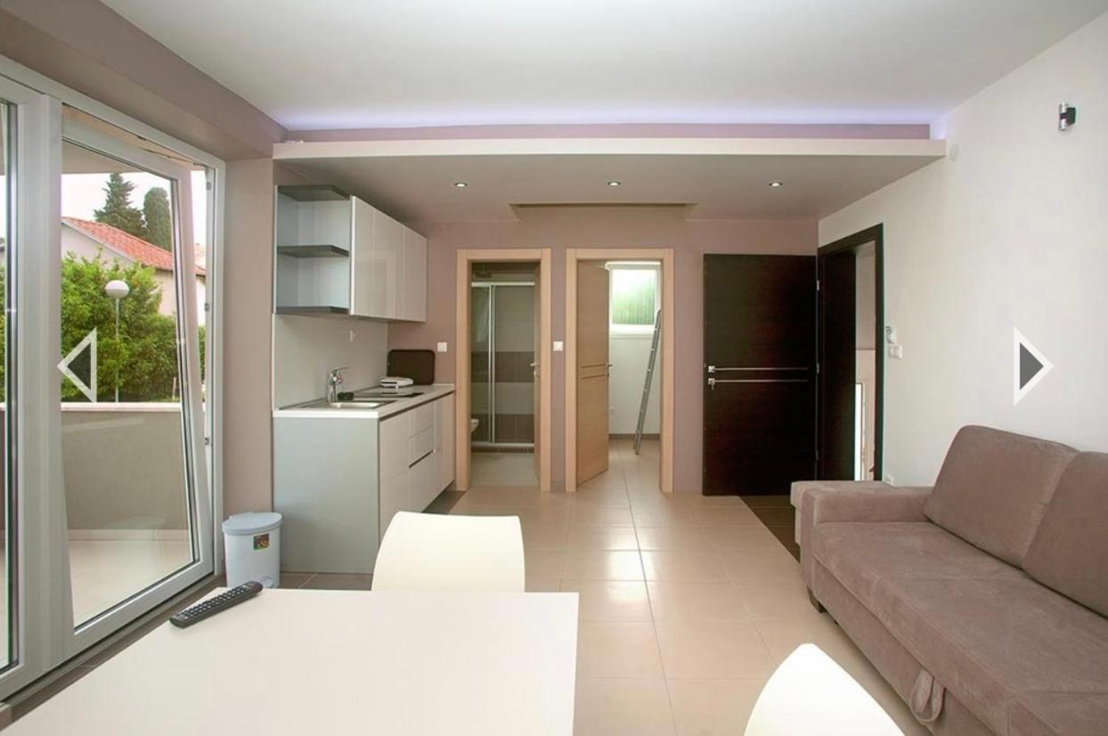 Daska Apartmani Njivice Exteriör bild