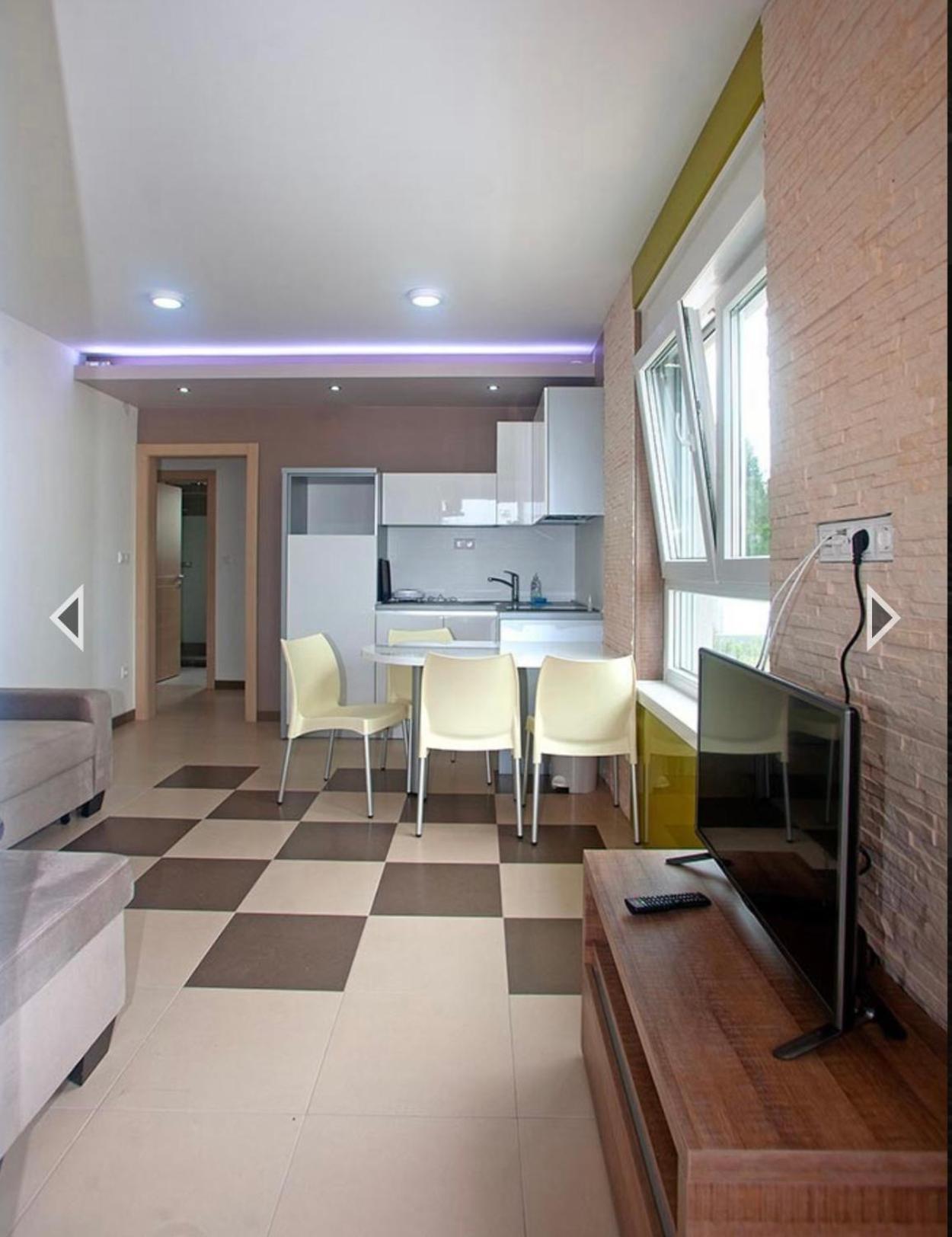 Daska Apartmani Njivice Exteriör bild