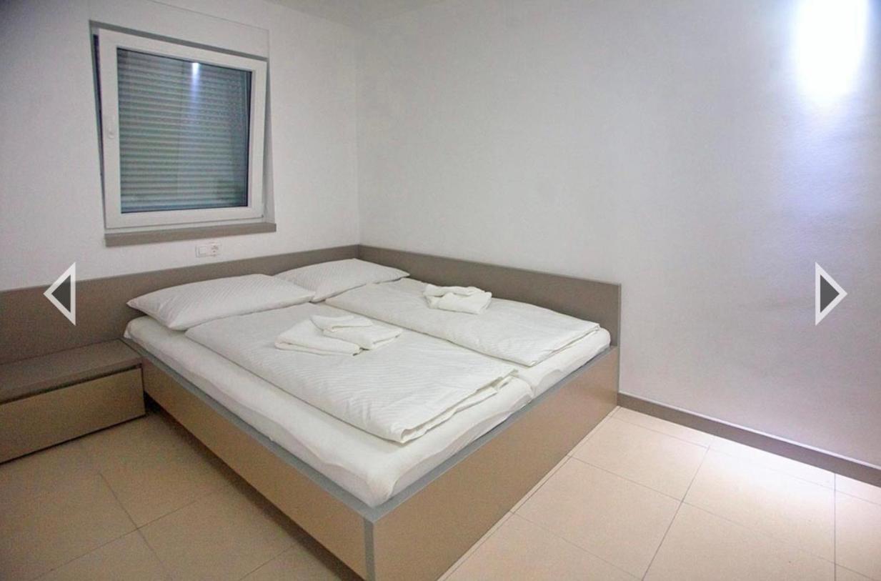 Daska Apartmani Njivice Exteriör bild